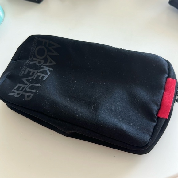 MAKEUP FOREVER MAKEUP BAG - Picture 1 of 4